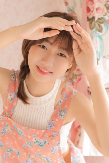 女生把球球给男生抓的视频